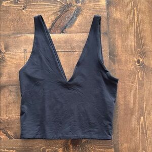Aritzia Babaton Black V-Neck Crop Top